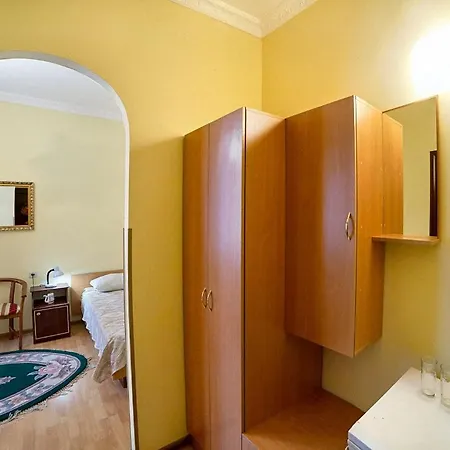 в в центрі трускавця - 50 м до центрального бювету Hotel Truskavets