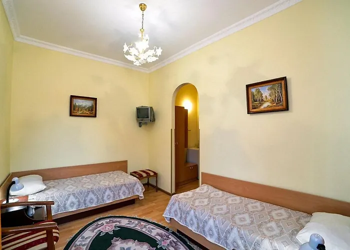 в в центрі трускавця - 50 м до центрального бювету 4* Трускавец