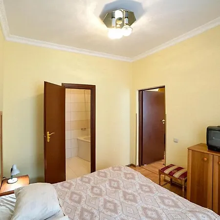Hotel в в центрі трускавця - 50 м до центрального бювету 4*