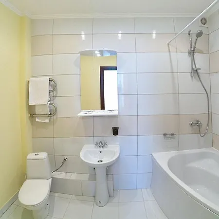 Hotel в в центрі трускавця - 50 м до центрального бювету Truskavets